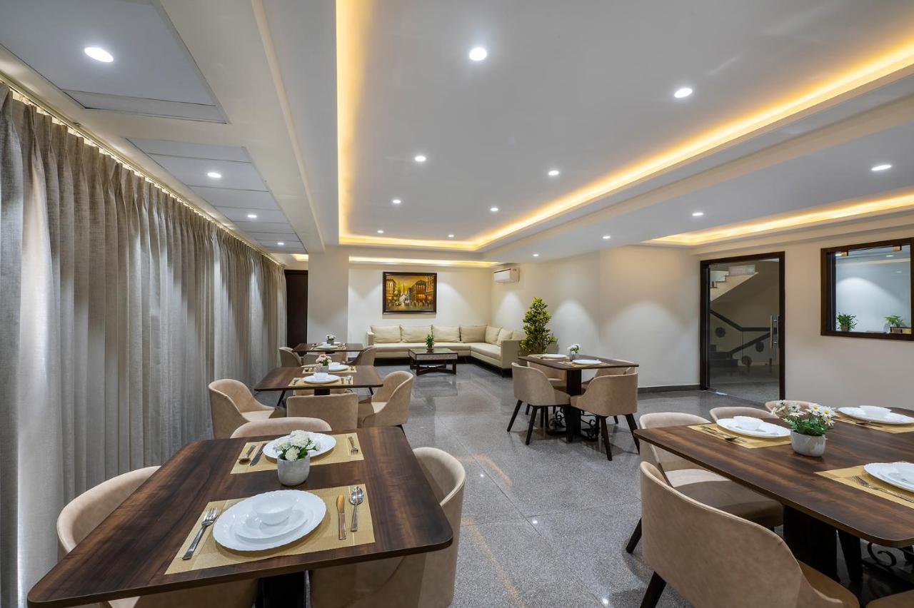 Palm Stay - Studios & Rooms Jaipur Buitenkant foto