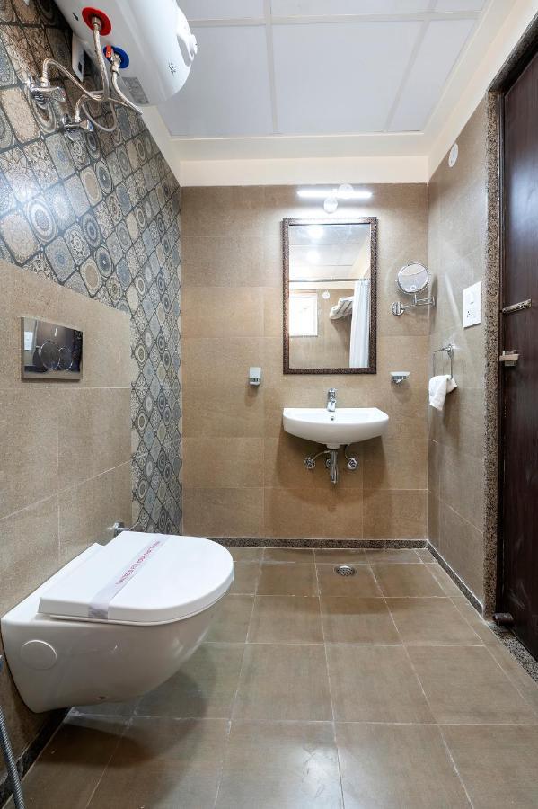 Palm Stay - Studios & Rooms Jaipur Buitenkant foto